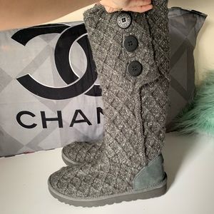 Crochet UGG boots . New